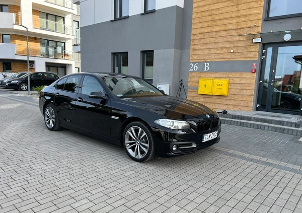 BMW Seria 5 cena 89400 przebieg: 74300, rok produkcji 2016 z Kielce małe 631